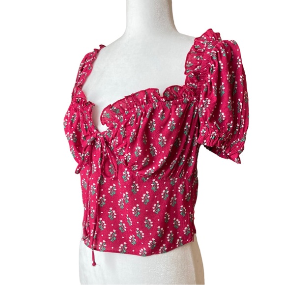 NWT Olivaceous Women’s fuschia short sleeve milkmaid crop top, Sz L - Picture 3 of 17